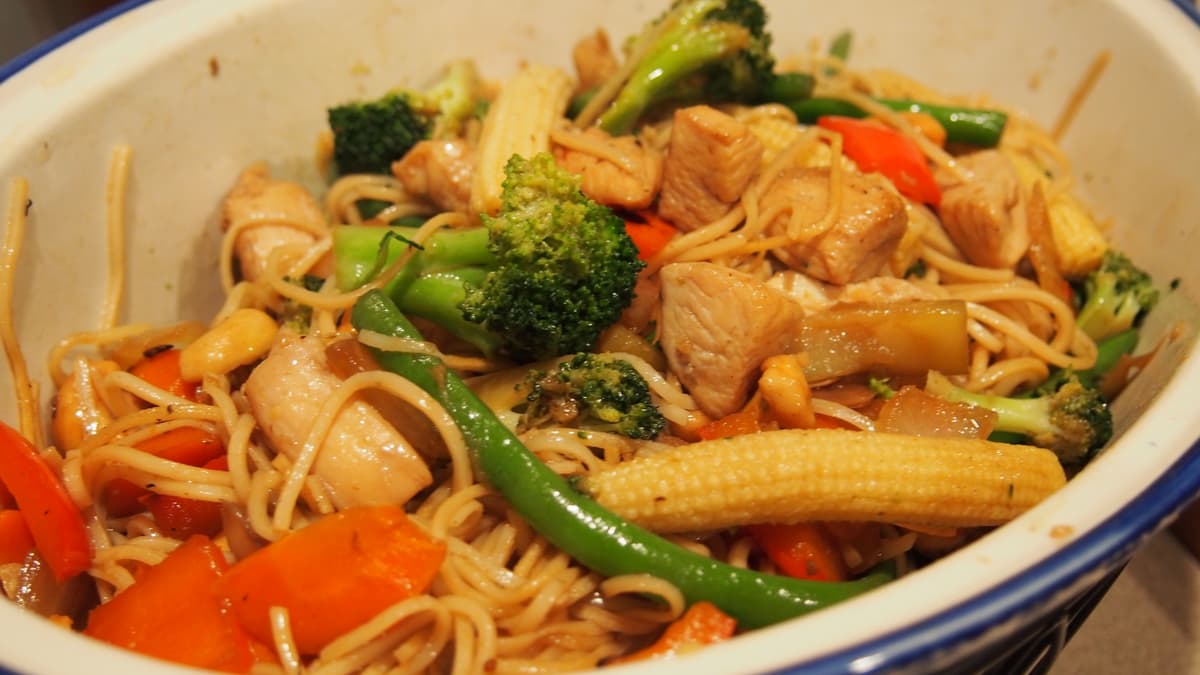 Up Stir-Fry Creek Without a Wok: Asian Noodles with Chicken & Veggies